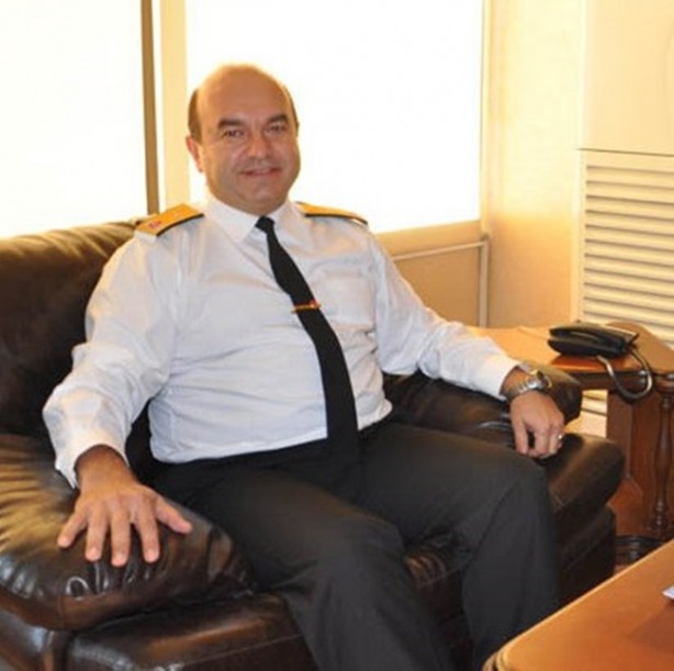 Foto - İşte isim isim firari generaller