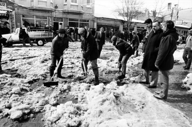 Foto - İşte İstanbul'un kara gömüldüğü 1987 kışından görüntüler