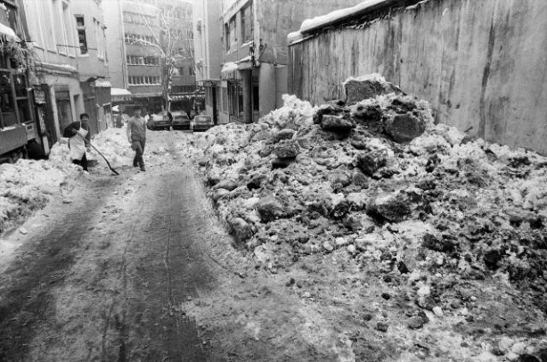 Foto - İşte İstanbul'un kara gömüldüğü 1987 kışından görüntüler