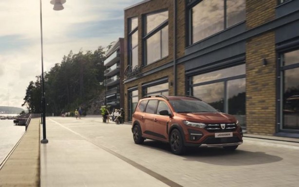 Foto - İşte kalabalık aileler için en uygun 7 kişilik araba!