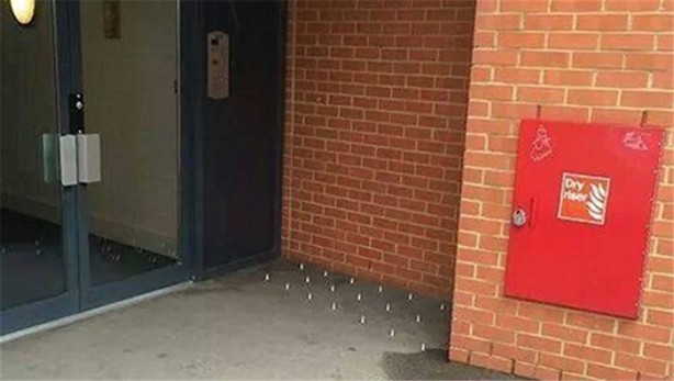 Foto - İşte kaldırımlardaki metallerin sırrı!