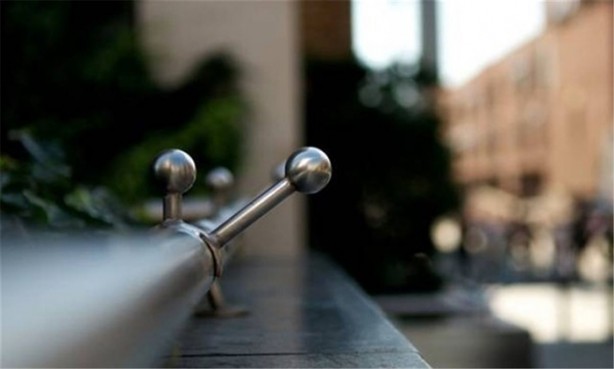 Foto - İşte kaldırımlardaki metallerin sırrı!