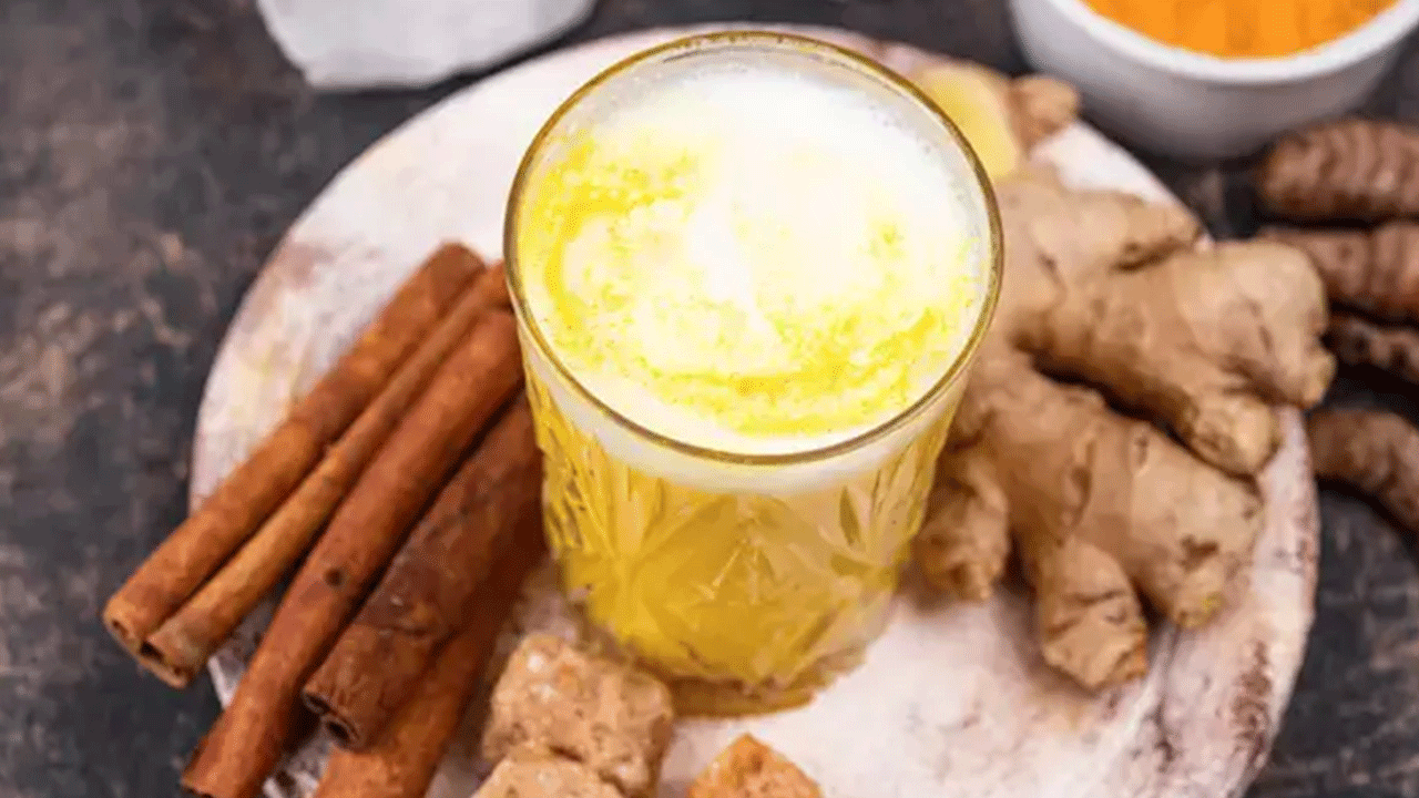 Foto - İşte kanseri önleyen 'Altın süt' tarifi! Her gün tüketilmeli!