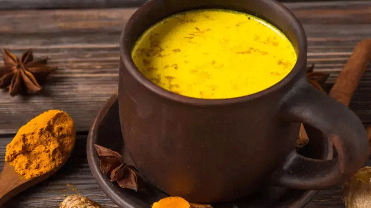 Foto - İşte kanseri önleyen 'Altın süt' tarifi! Her gün tüketilmeli!