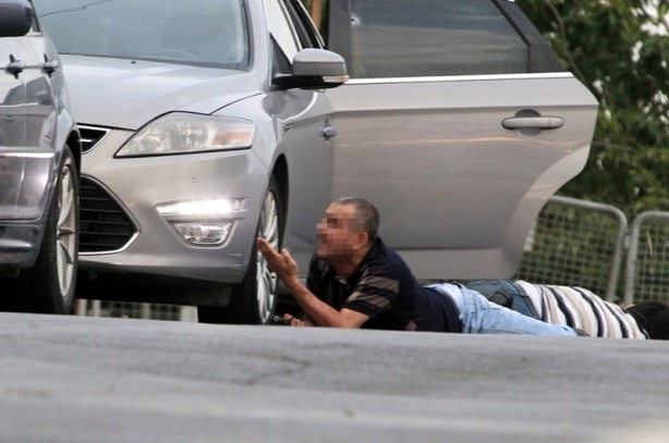 Foto - İşte kare kare Sultanbeyli'de çatışma anı