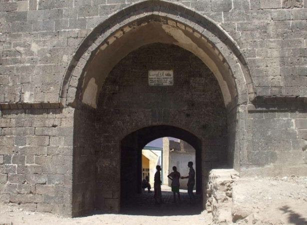 Foto - İşte karşılaştırmalı fotoğraflarla Sur'un yeni hali