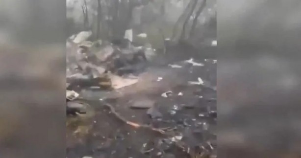 İşte koordinat sonrası enkazın bulunduğu ilk an! Reisi'nin yüzüğü enkazda bulundu