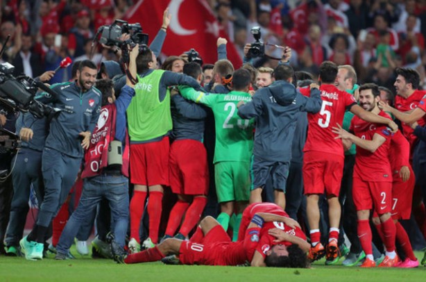 Foto - İşte Milli futbolcuların aldıkları primler