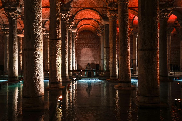 Foto - İşte o detay... Yerebatan Sarayı’nın isminin nereden geldiğini biliyor musunuz?