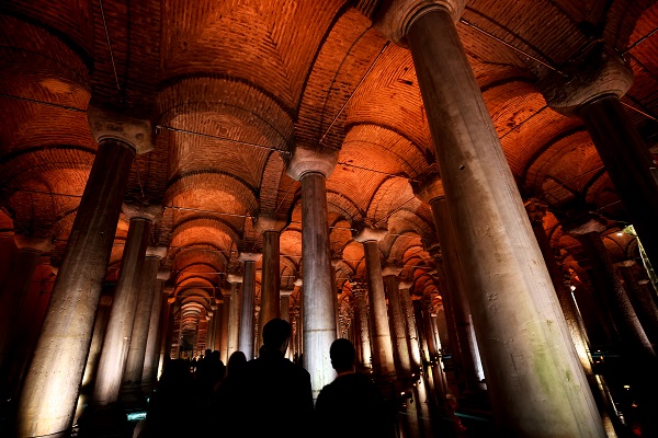 Foto - İşte o detay... Yerebatan Sarayı’nın isminin nereden geldiğini biliyor musunuz?