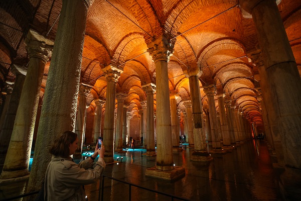 Foto - İşte o detay... Yerebatan Sarayı’nın isminin nereden geldiğini biliyor musunuz?