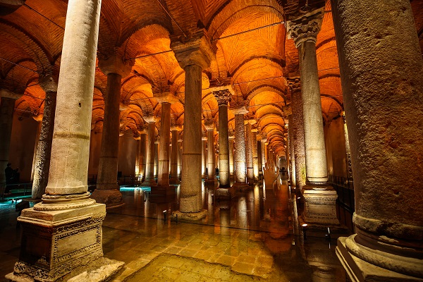 Foto - İşte o detay... Yerebatan Sarayı’nın isminin nereden geldiğini biliyor musunuz?