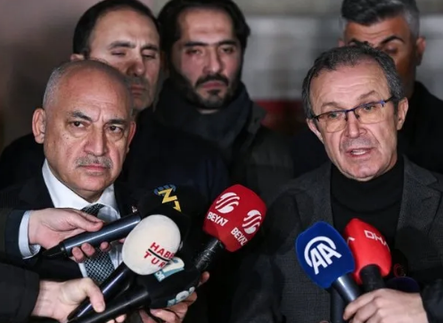 Foto - İşte o yumruğun sebepleri! Halil Umut Meler'in saç-baş yolduran kararları...