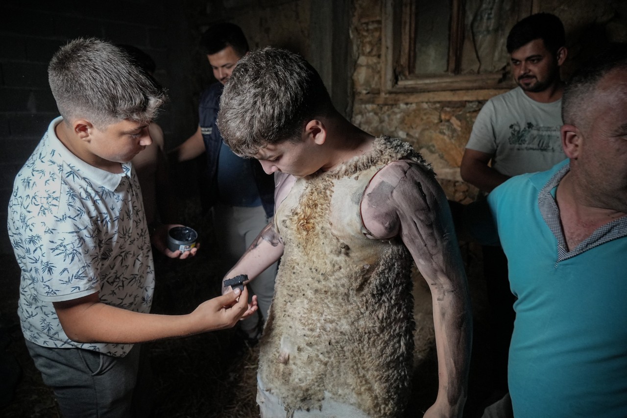 Foto - İşte Osmanlı’nın efsanevi süvarileri ‘Deliler’ Bayram gecelerini korku ve eğlenceye dönüştürüyor