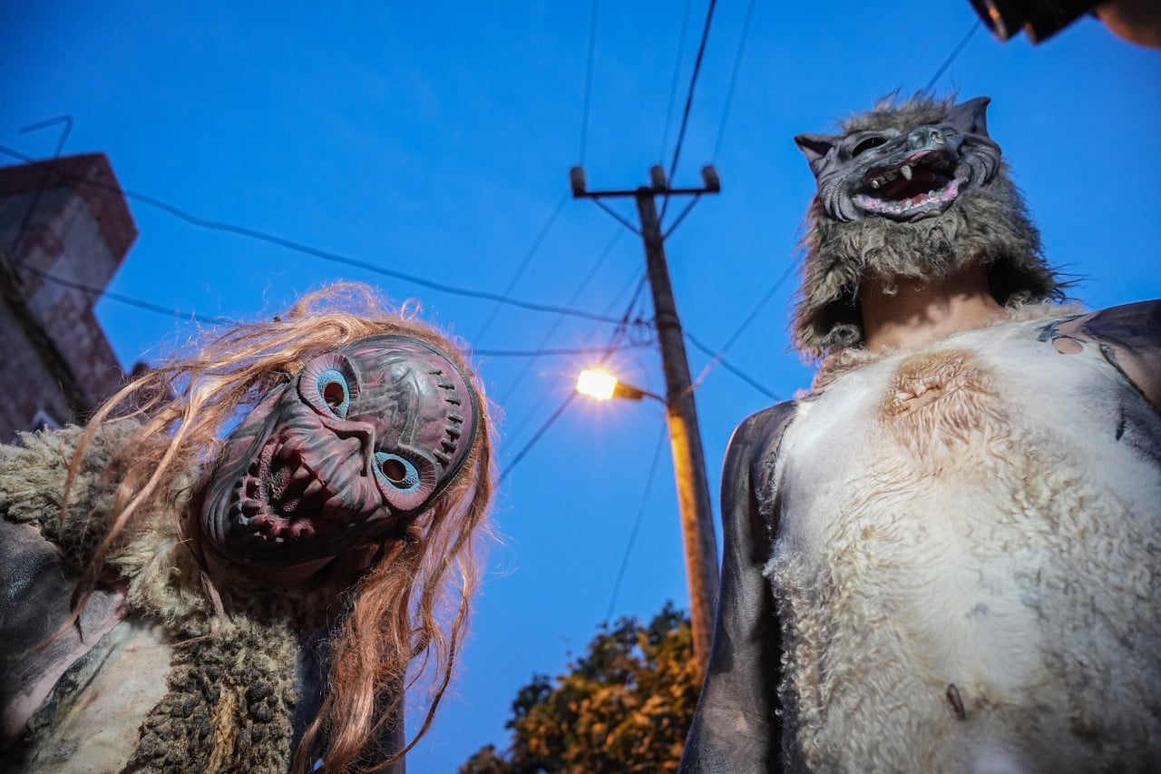 İşte Osmanlı’nın efsanevi süvarileri ‘Deliler’ Bayram gecelerini korku ve eğlenceye dönüştürüyor