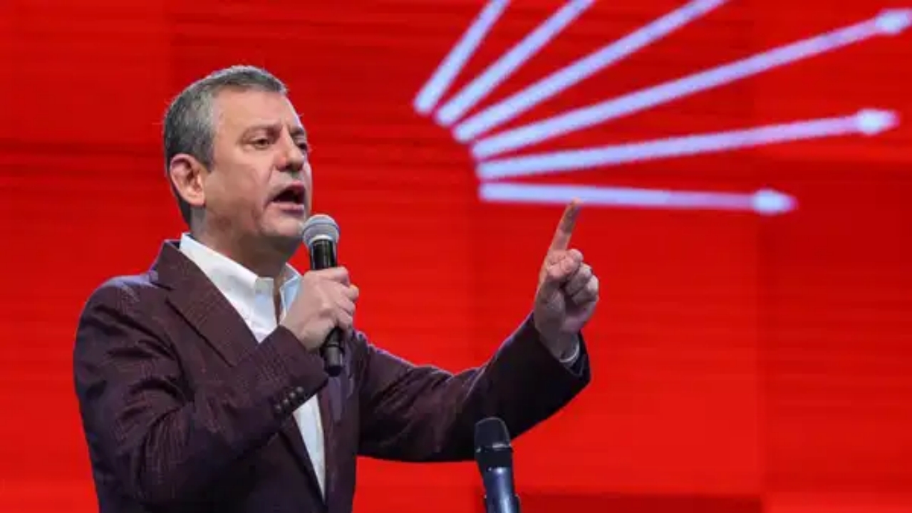 İşte Özgür Özel’i bitirecek senaryo! CHP’ye yakın gazeteci, öyle bir kulis verdi ki ortalık yıkıldı