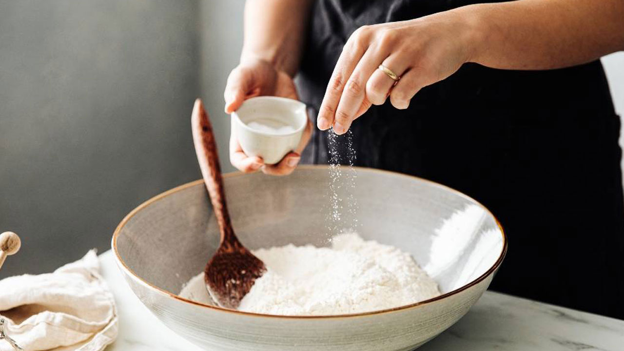 Foto - İşte pratik çözümler! Oruçluyken yemeğin tuzunu nasıl ayarlarsınız? 