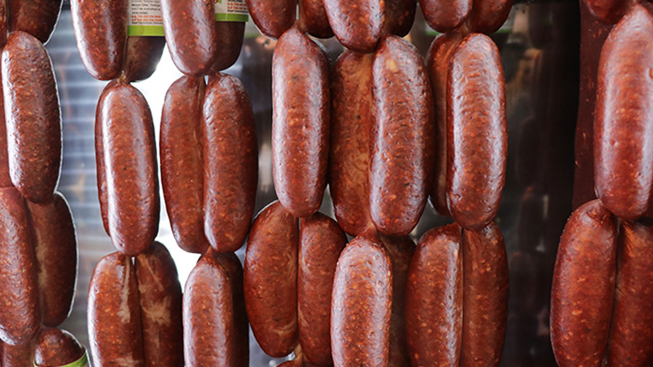 İşte sağlık ve lezzetin sırrı! Bayrama özel sucuk tüyoları!