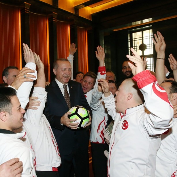 Foto - İşte samimi anlarıyla Başkan Erdoğan!