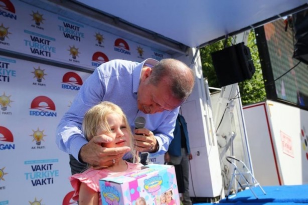 Foto - İşte samimi anlarıyla Başkan Erdoğan!