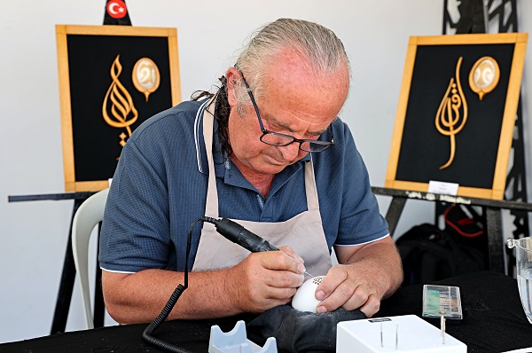 Foto - İşte sanatın en kırılgan hali