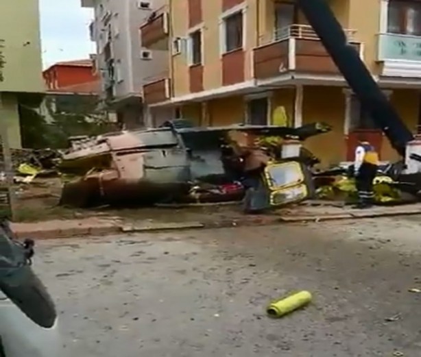 Foto - İşte Sancaktepe'deki helikopter kazasından ilk fotoğraflar...
