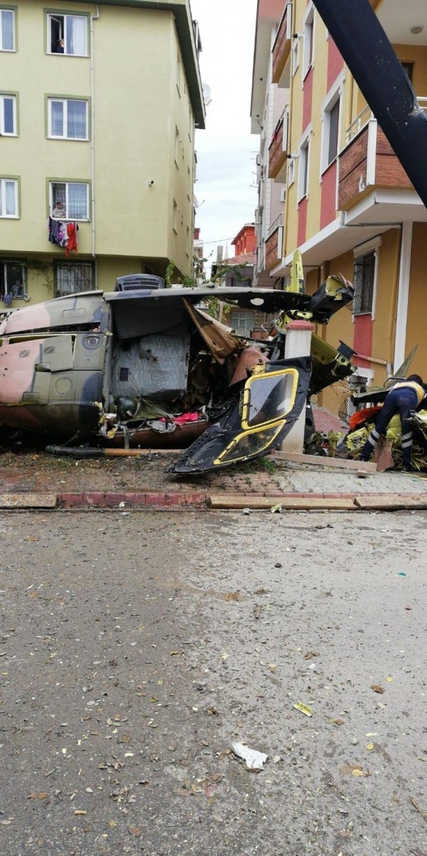 Foto - İşte Sancaktepe'deki helikopter kazasından ilk fotoğraflar...