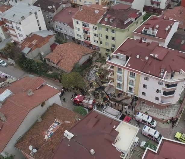 Foto - İşte Sancaktepe'deki helikopter kazasından ilk fotoğraflar...