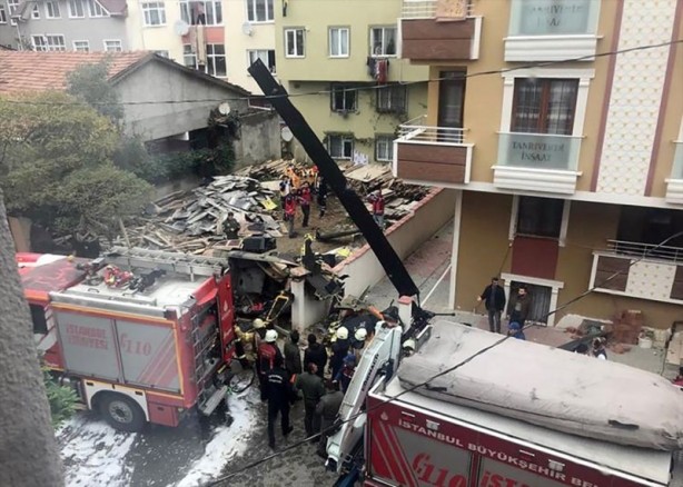 Foto - İşte Sancaktepe'deki helikopter kazasından ilk fotoğraflar...