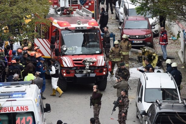 Foto - İşte Sancaktepe'deki helikopter kazasından ilk fotoğraflar...