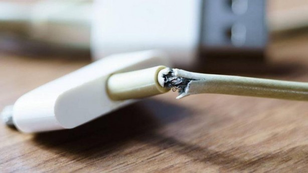 Foto - İşte şarj etmeyen kabloyu jet gibi çalıştırma tüyosu! Ömrünü aylarca uzatıyor