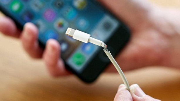 İşte şarj etmeyen kabloyu jet gibi çalıştırma tüyosu! Ömrünü aylarca uzatıyor