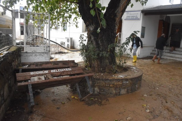 Foto - İşte sel felaketi sonrasında Bodrum!