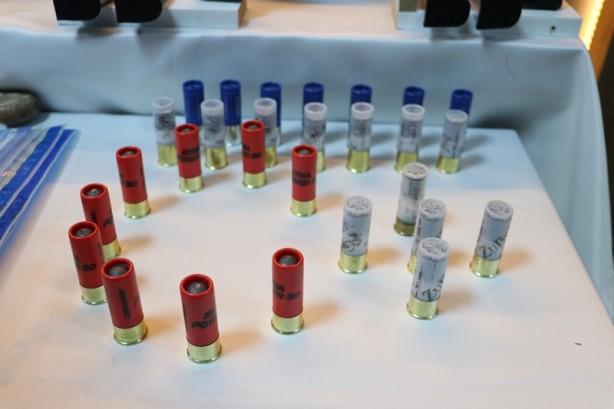 İşte silahlı suç örgütüne yönelik operasyonda ele geçirilenler!