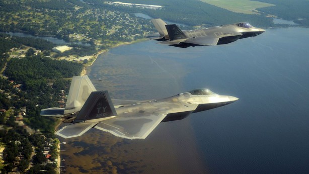 Foto - İşte şimdi belalarını buldular! Türkiye'ye vermedikleri savaş uçağının bilgileri çalındı