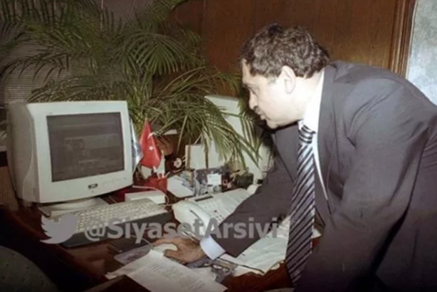 Foto - İşte siyasilerin arşivde kalmış bilinmeyen fotoğrafları