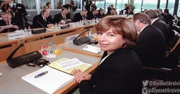 Foto - İşte siyasilerin arşivde kalmış bilinmeyen fotoğrafları