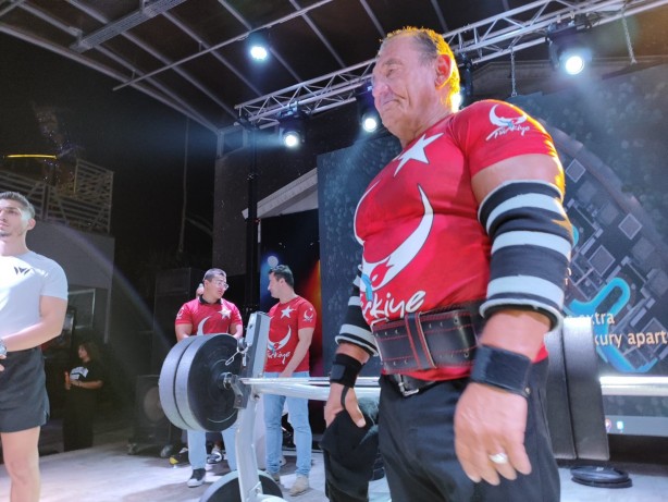 Foto - İşte şov denemesinin sonucu! İngiliz asker Seyit Onbaşı'ya özendi