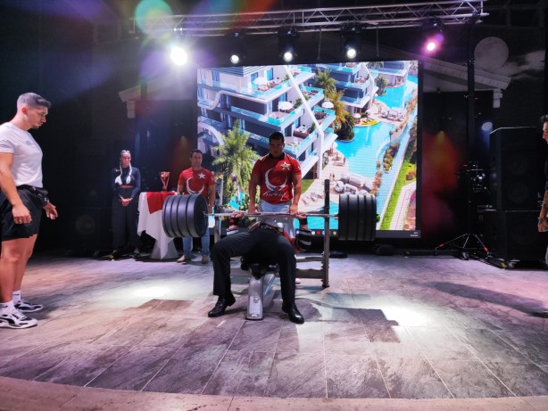 Foto - İşte şov denemesinin sonucu! İngiliz asker Seyit Onbaşı'ya özendi