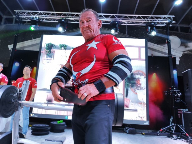 Foto - İşte şov denemesinin sonucu! İngiliz asker Seyit Onbaşı'ya özendi