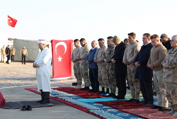 Foto - İşte Süleyman Soylu'yu istememe nedenleri! Görüntüler Hakkari Yüksekova'dan