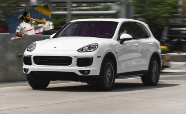 Foto - İşte Süper Lig yıldızlarının otomobilleri