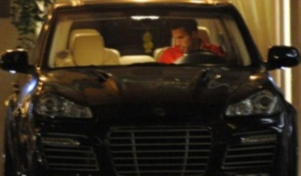 Foto - İşte Süper Lig yıldızlarının otomobilleri