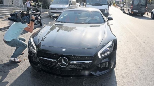 Foto - İşte Süper Lig yıldızlarının otomobilleri