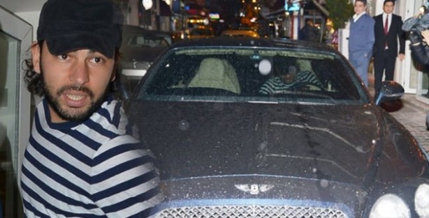 Foto - İşte Süper Lig yıldızlarının otomobilleri