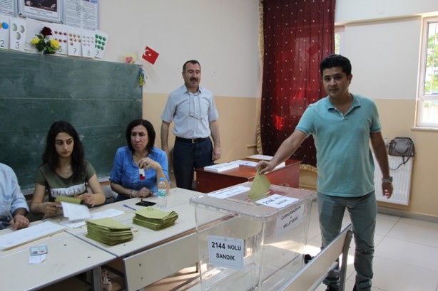 Foto - İşte tarihi seçimden ilk kareler
