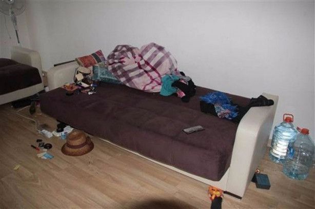 Foto - İşte teröristin kaldığı evden çıkanlar...