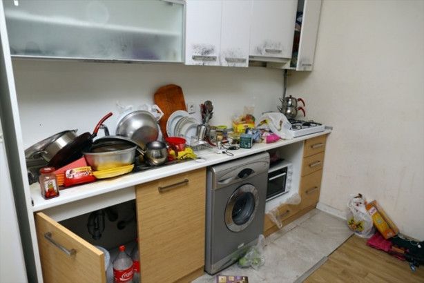 Foto - İşte teröristin kaldığı evden çıkanlar...