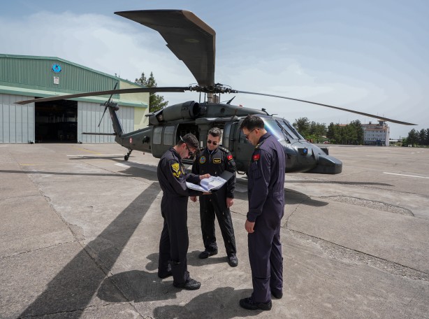 Foto - İşte terörle mücadelenin göklerdeki kahramanları "çelik kanatlar" Tarihimizde bir ilk!