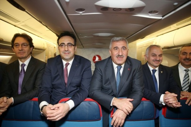 Foto - İşte THY'nin 300'üncü uçağı!